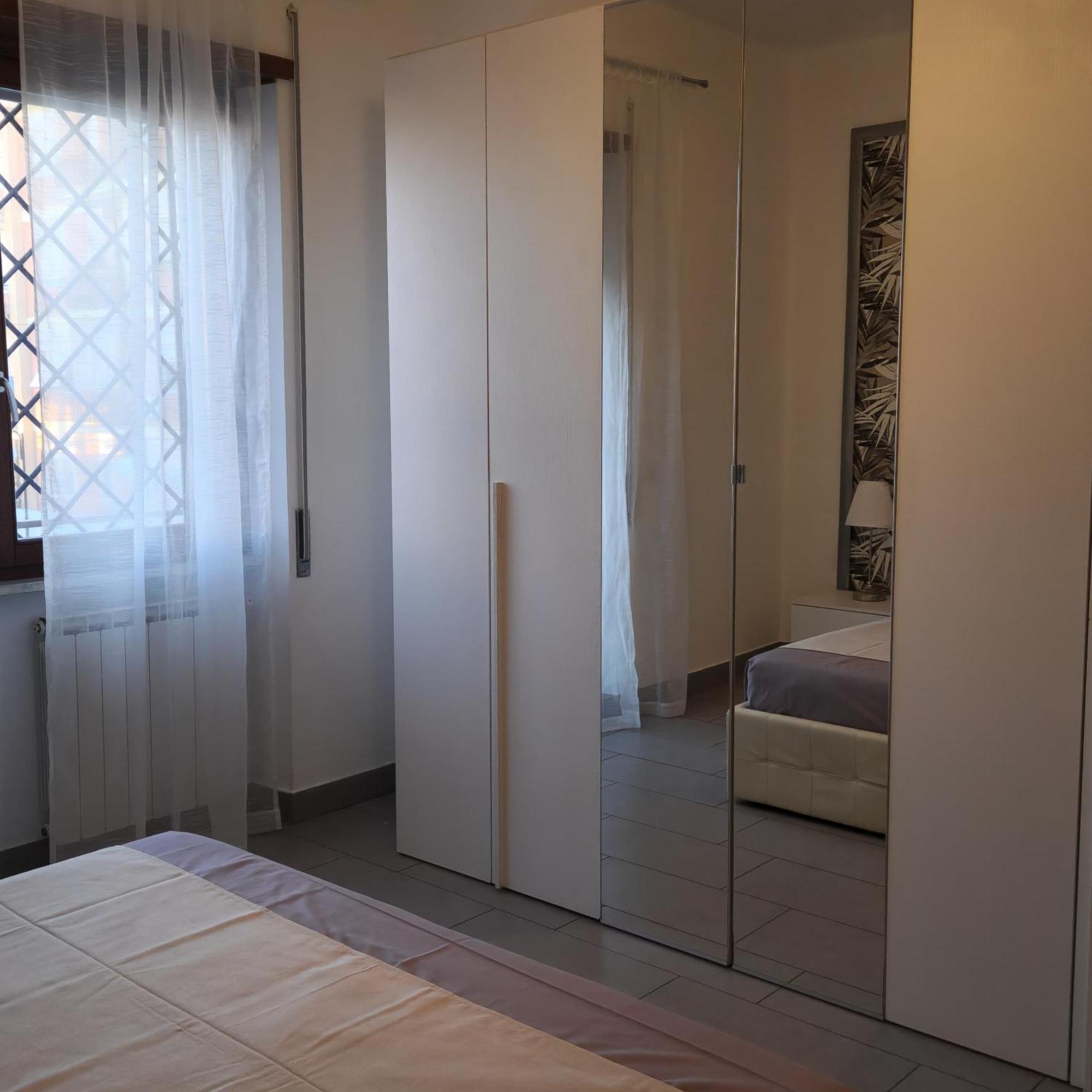 My Place Apartment Чампіно Номер фото